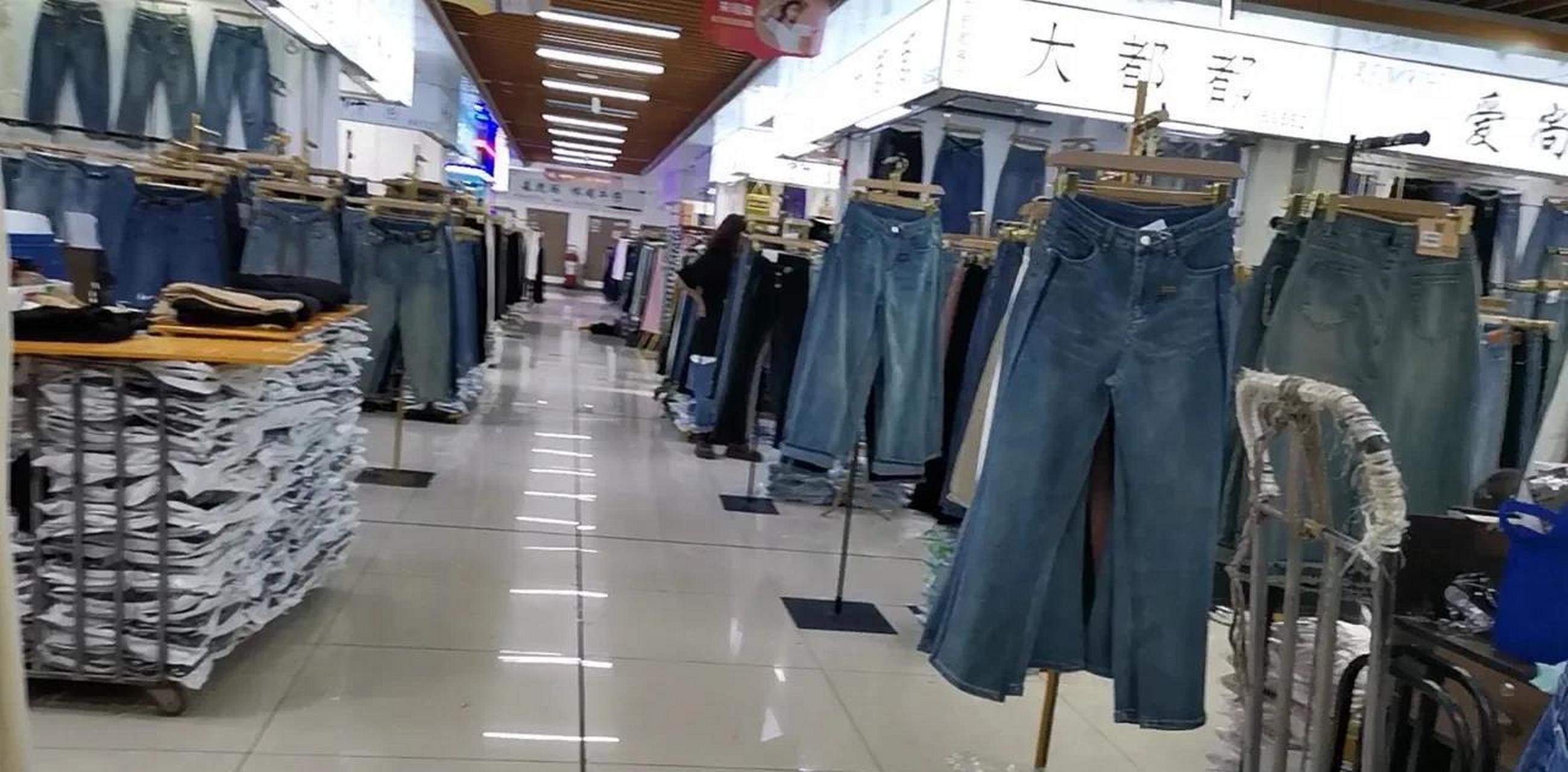 從津門(mén)到滄州 一趟服裝批發(fā)的迅捷之旅